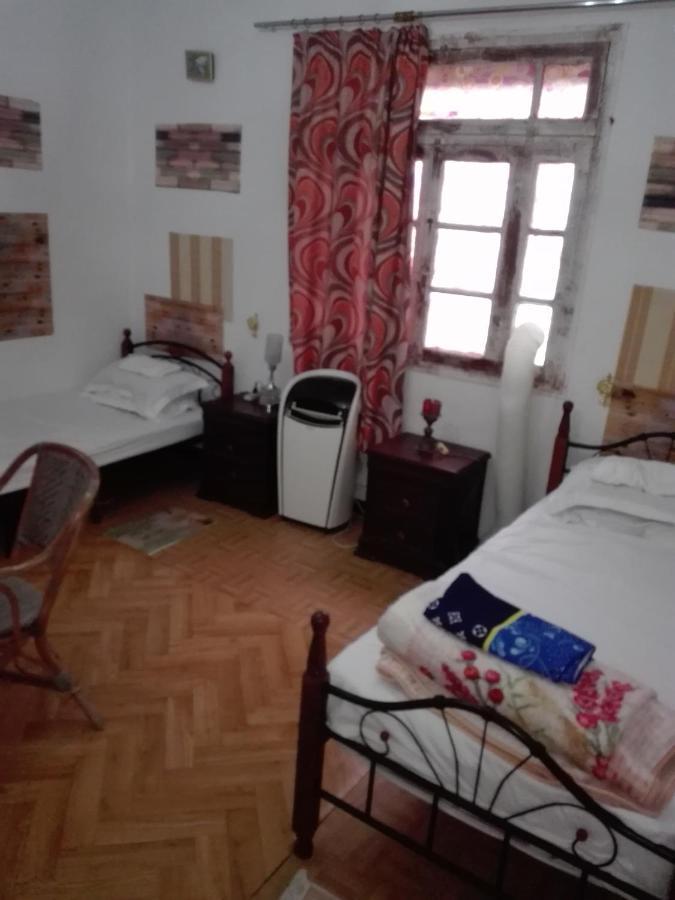 VIP Respectious Family Rooms el biar Argel Exterior foto